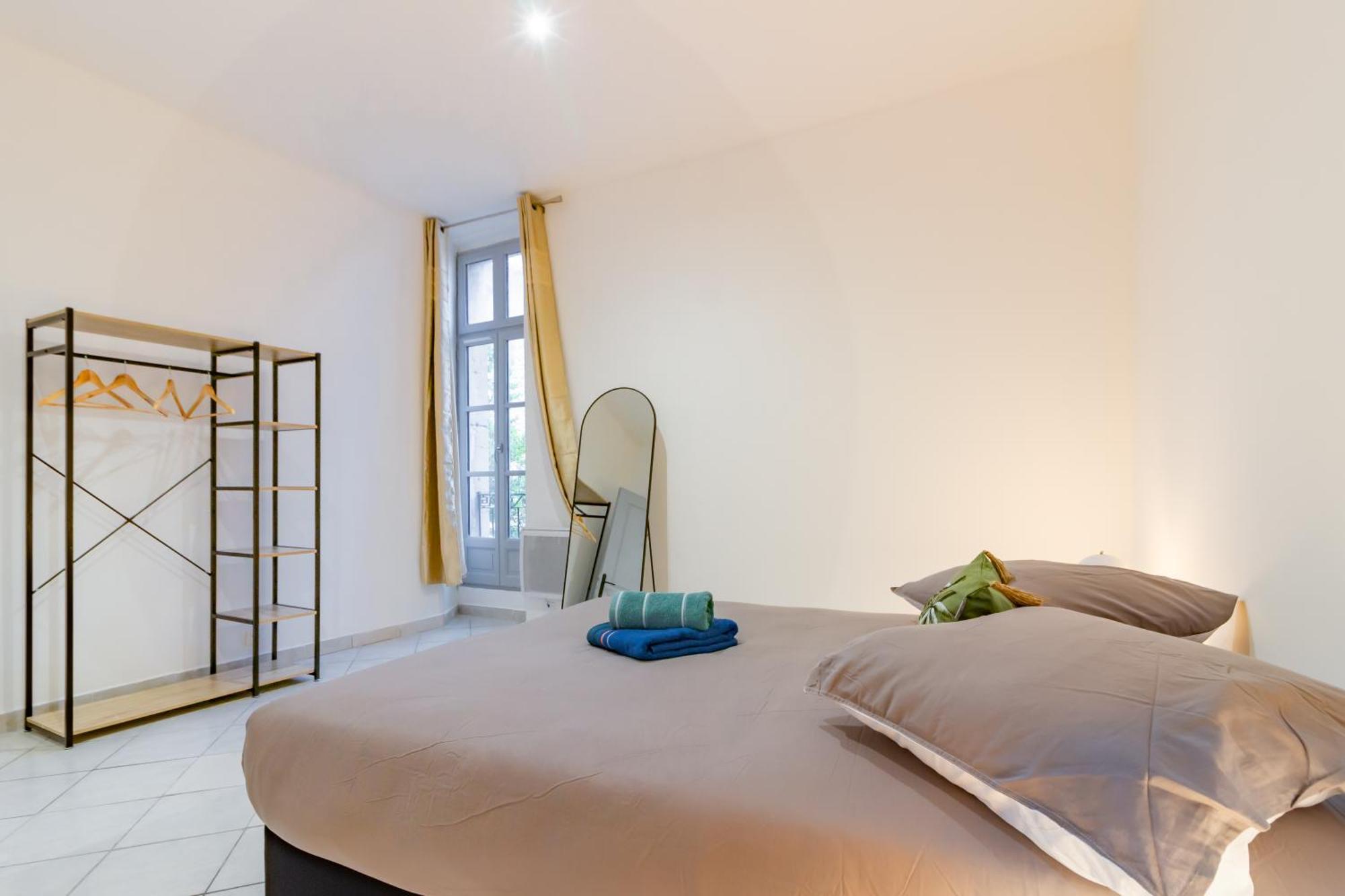 Spacieux Appartement En Plein Coeur De Béziers Buitenkant foto