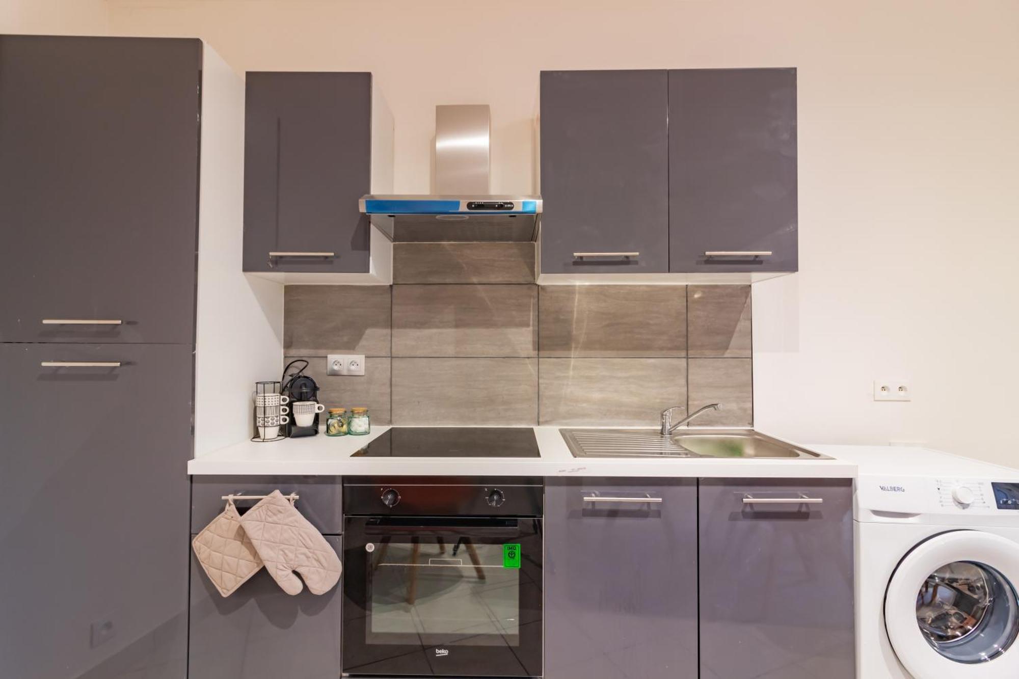Spacieux Appartement En Plein Coeur De Béziers Buitenkant foto