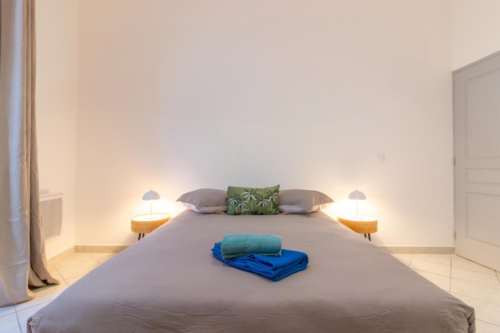 Spacieux Appartement En Plein Coeur De Béziers Buitenkant foto