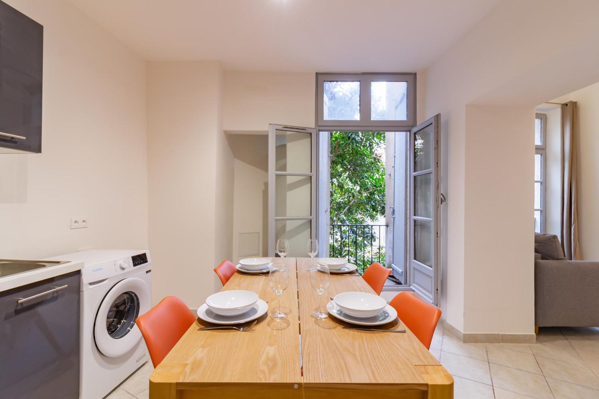 Spacieux Appartement En Plein Coeur De Béziers Buitenkant foto